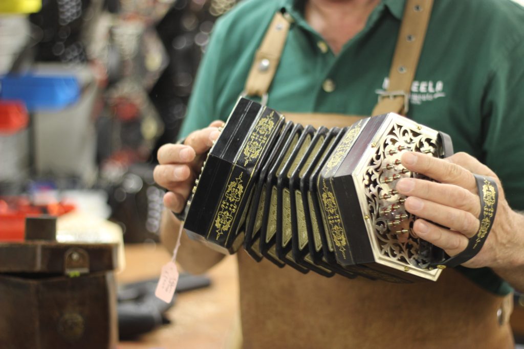 Irish instruments Paraic McNeela plays a Jeffries Concertina