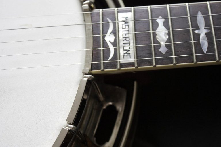 The Ultimate Guide to Buying an Irish Banjo