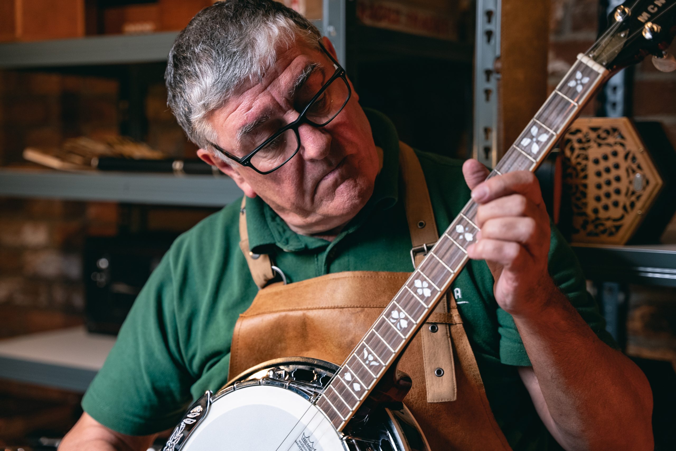 Paraic McNeela 4 string banjo