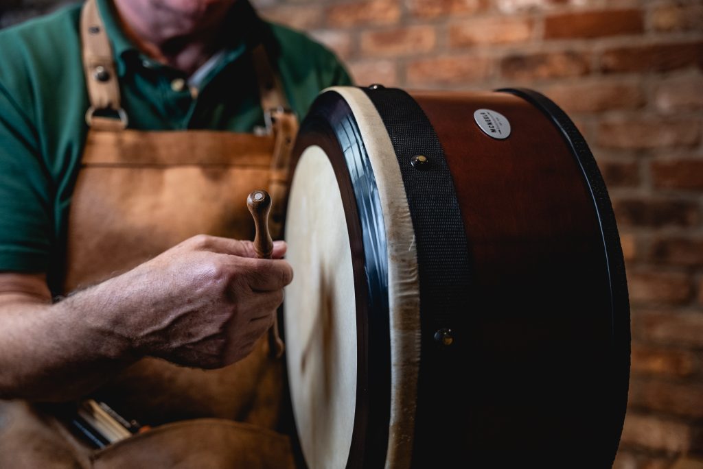 How To Play The Bodhran Drum INS 