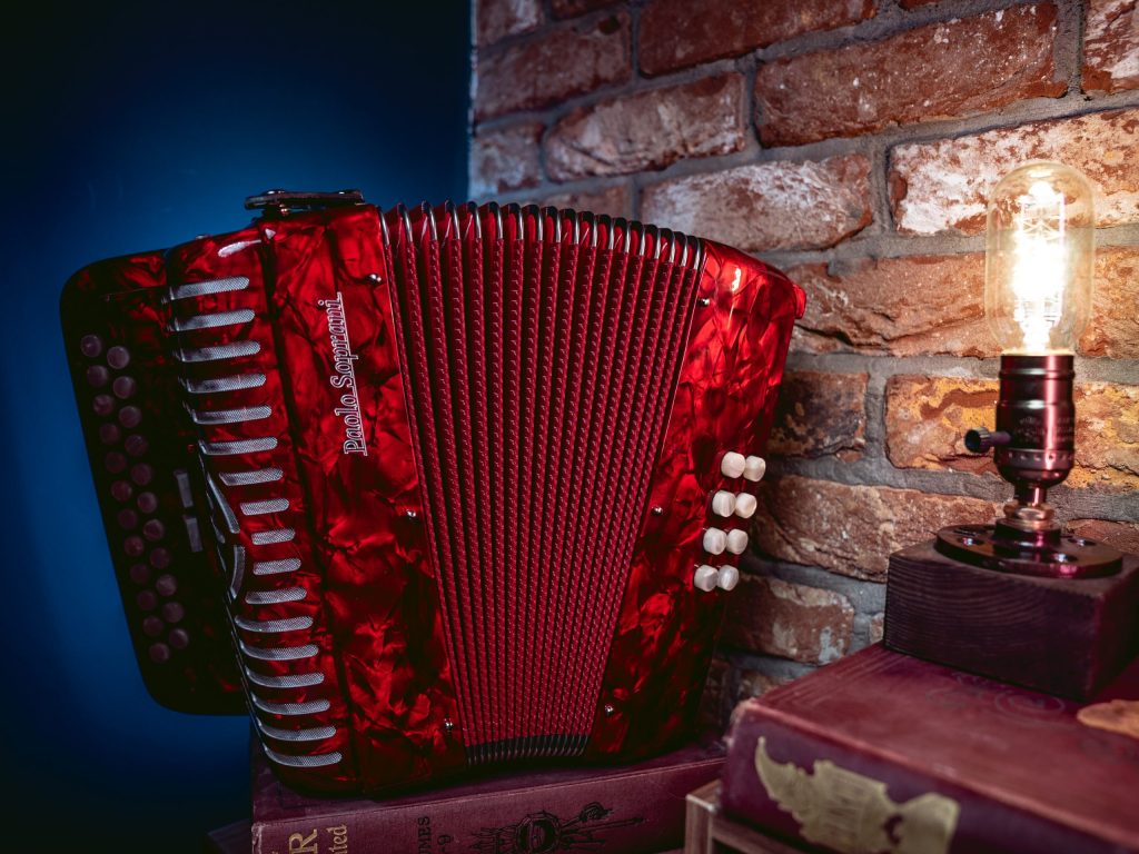 FAQ: The Top 10 Most Asked Questions About The Button Accordion 1 button accordion