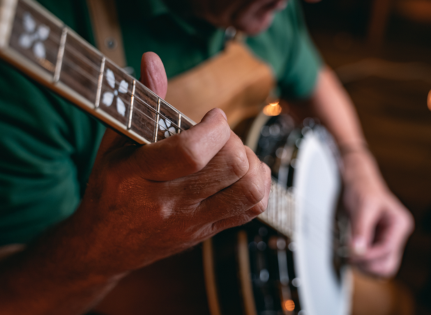 Best Banjos for Beginners in 2025 (Buyer’s Guide) image